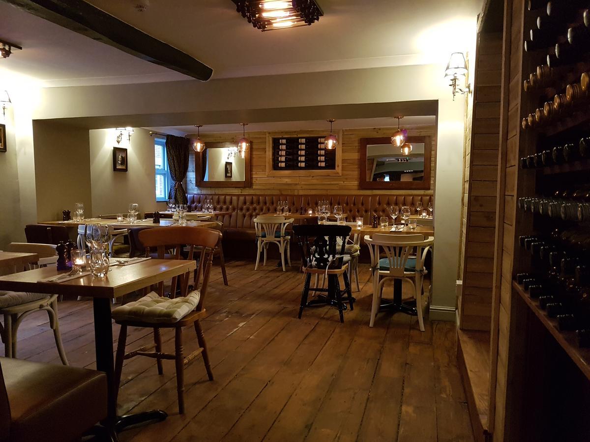 The Angel Inn وارمينستر المظهر الخارجي الصورة